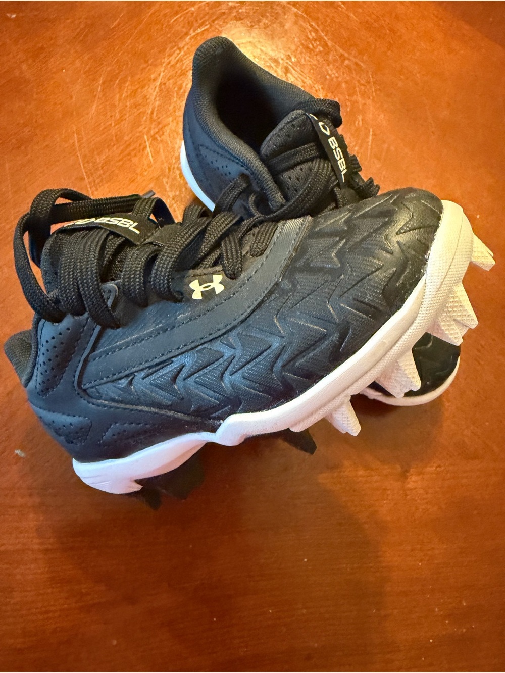 Under Armour Boys' Leadoff Low Rm Jr 3.0 Baseball Shoes
